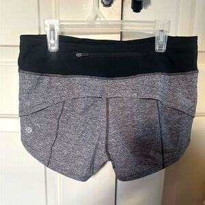 Lululemon Speed Up Low-Rise shorts! Length: 2.5 - Size: 4